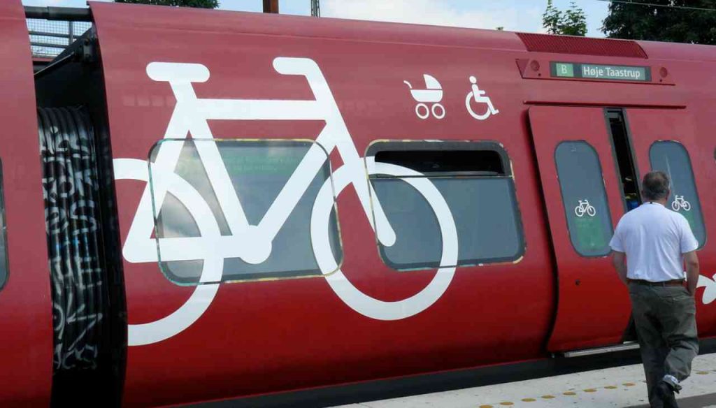 Trasporto bici a bordo treno