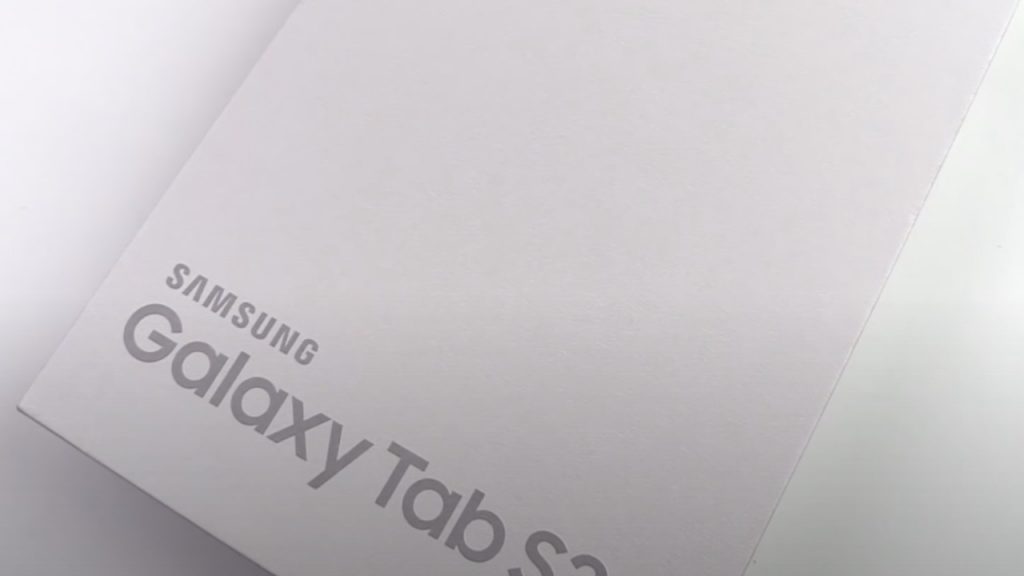 Samsung Galaxy Tab S2, aggiornamento a cinque anni dal lancio (YouTube)