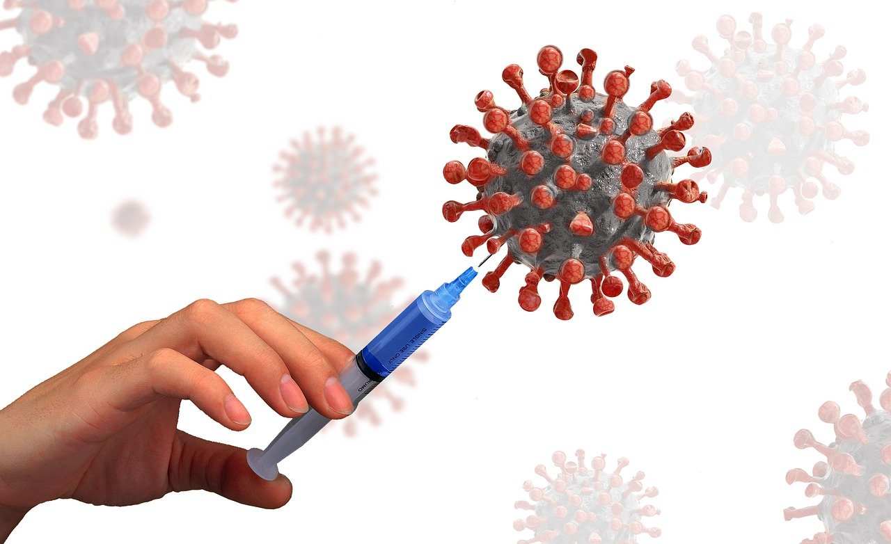 il Vaccino anti Covid AstraZeneca (Pixabay)