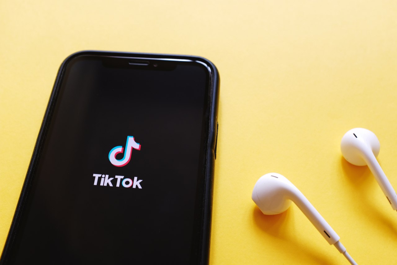 TikTok (Adobe Stock)