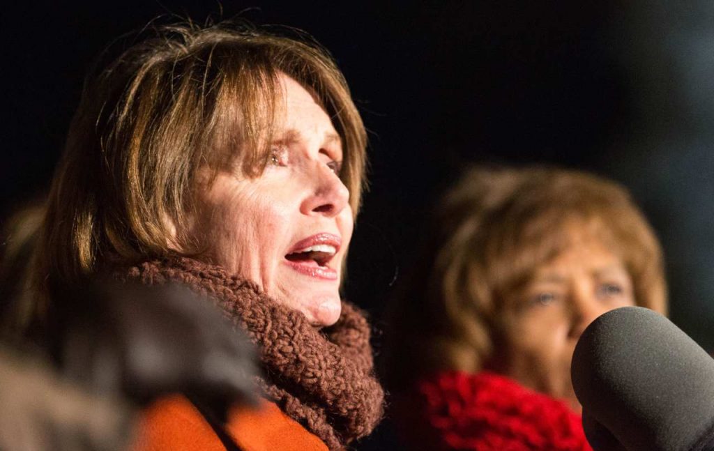 Nancy Pelosi rubato laptop