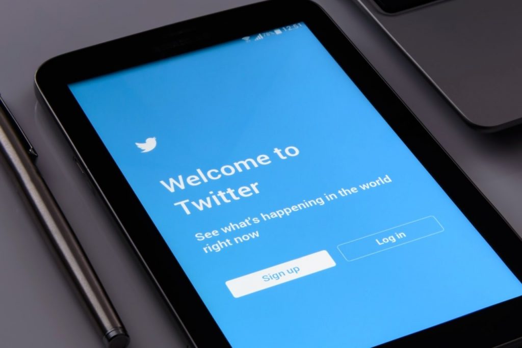 Twitter introduce Birdwatch