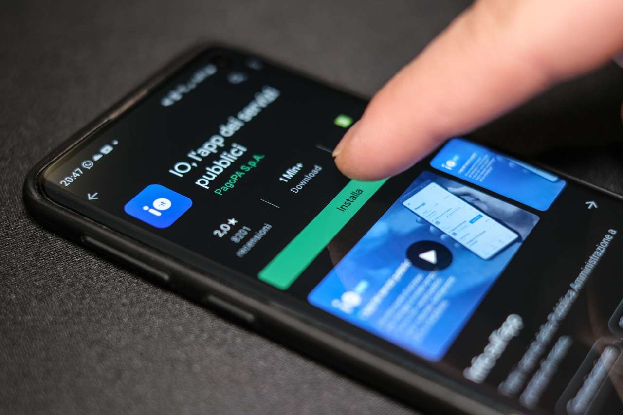 IO, l'app della Pubblica Amministrazione (Adobe Stock)