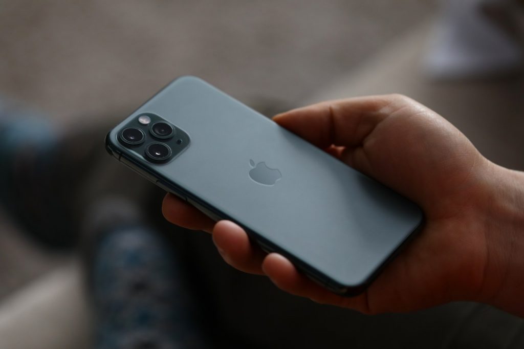 iPhone 12 mini (Adobe Stock)