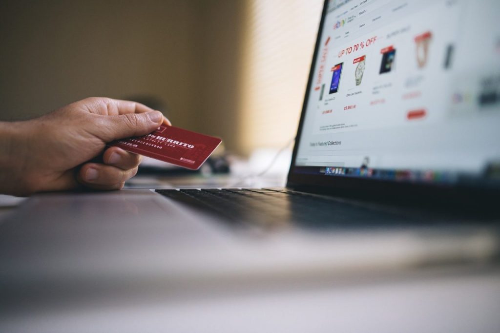 Shopping online ecommerce