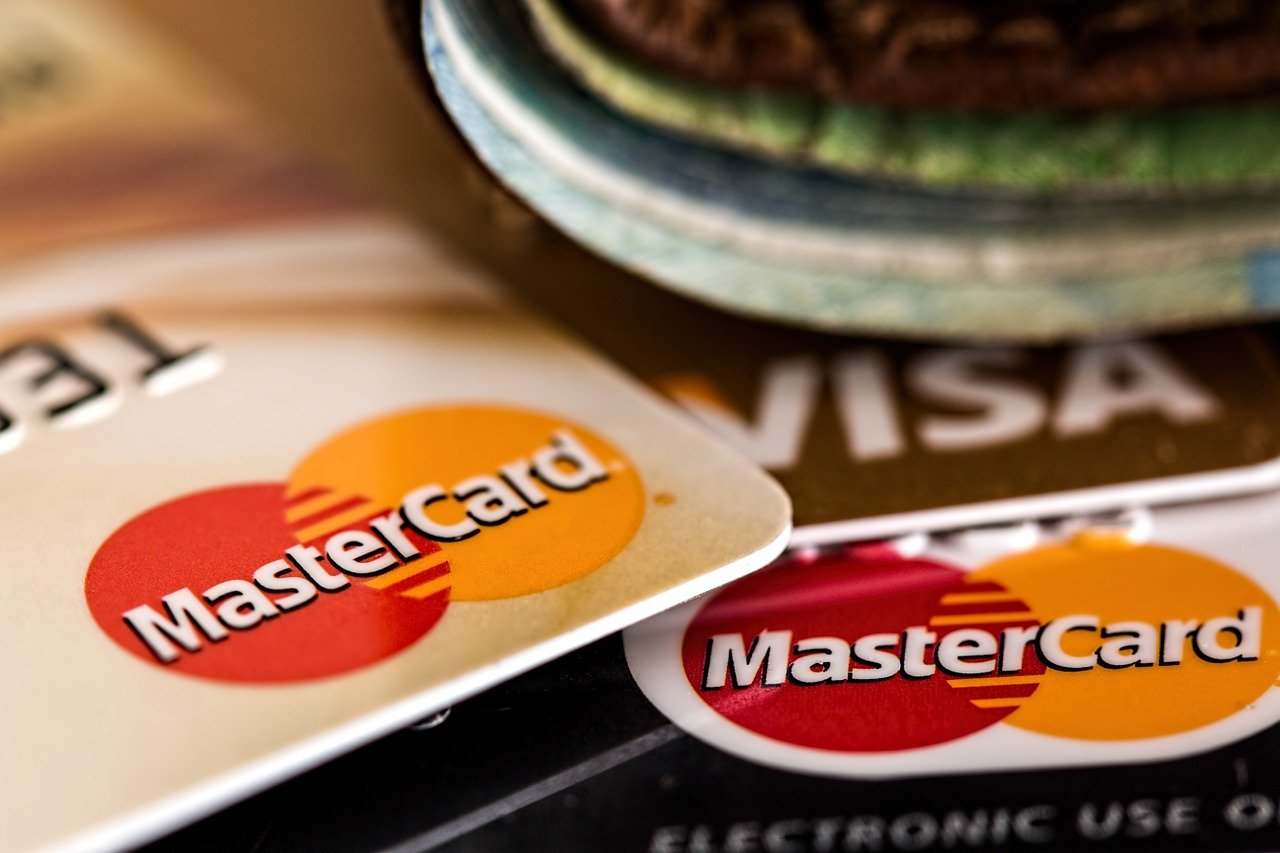 carte di credito cambiano forma