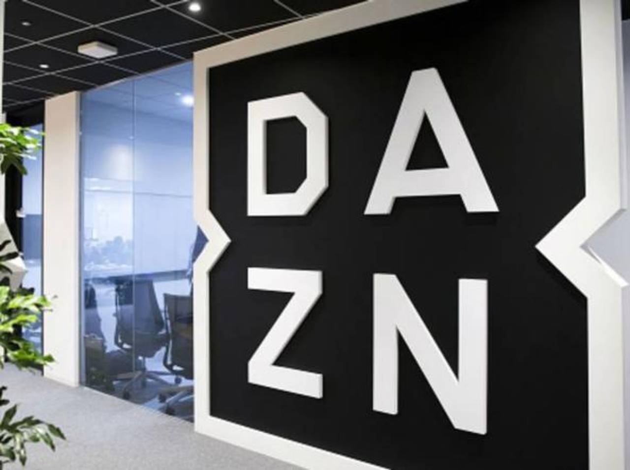 Dazn, il logo (Foto Corriere.it)