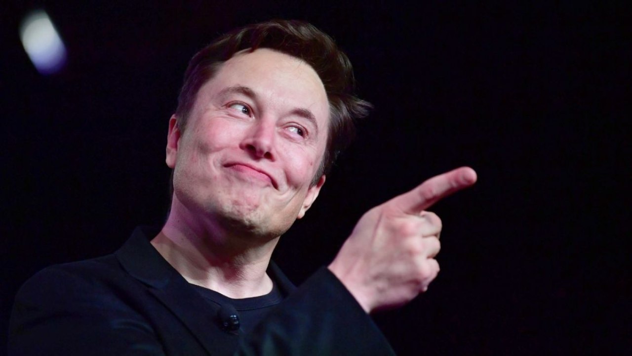 Elon Musk "chiama" Halo (Foto Cnn)