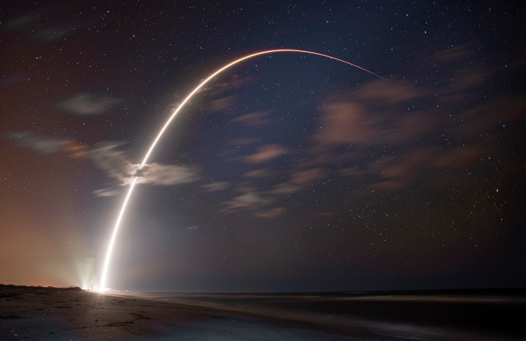 Space X, il Falcon 9 lanciato in orbita