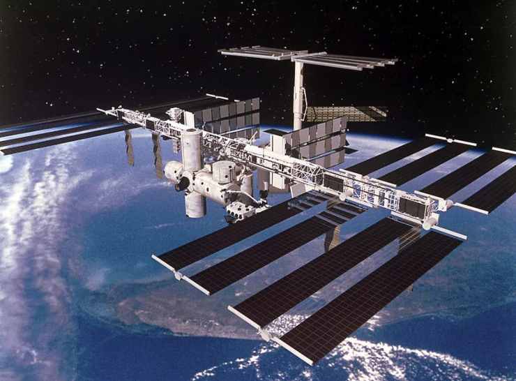 Iss, 3 batteri inediti (Foto Lonelyplanet)