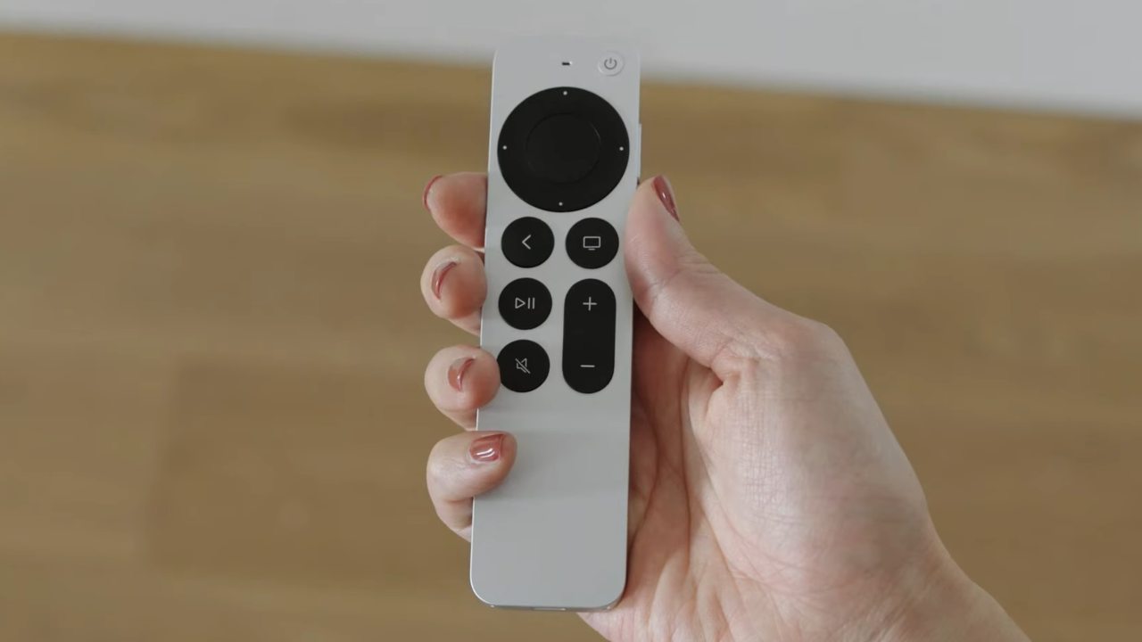 Nuovo telecomando Siri Remote 