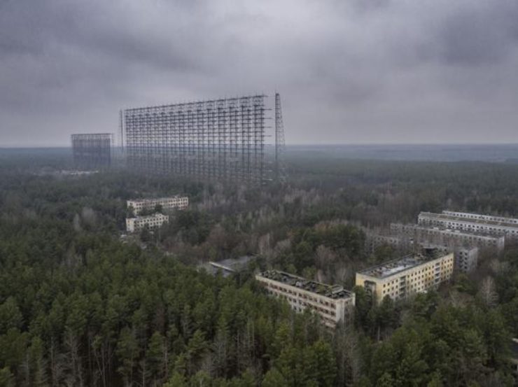 Chernobyl, il verde è ovunque (Foto Corriere.it)