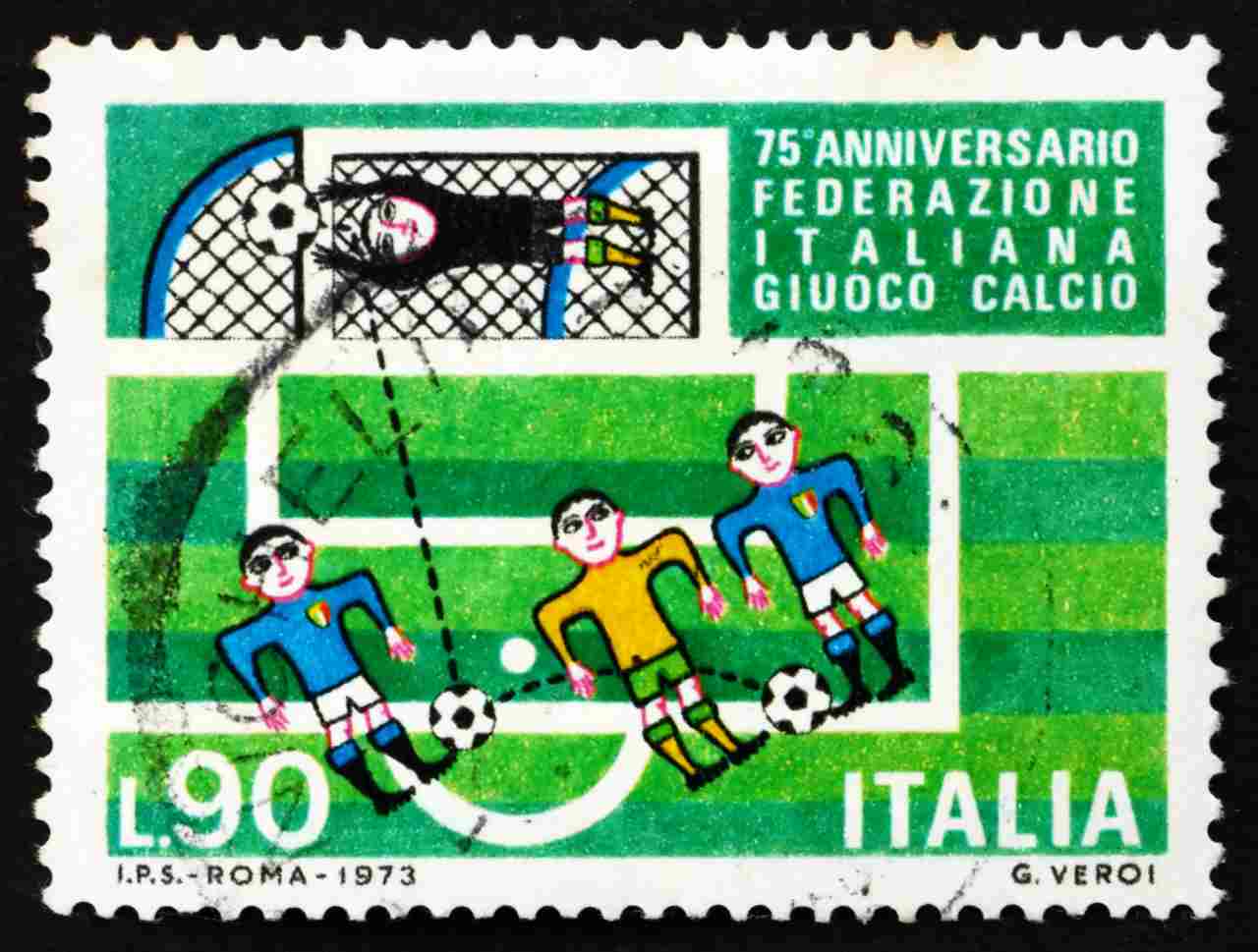 FIGC, francobollo celebrativo (Adobe Stock)