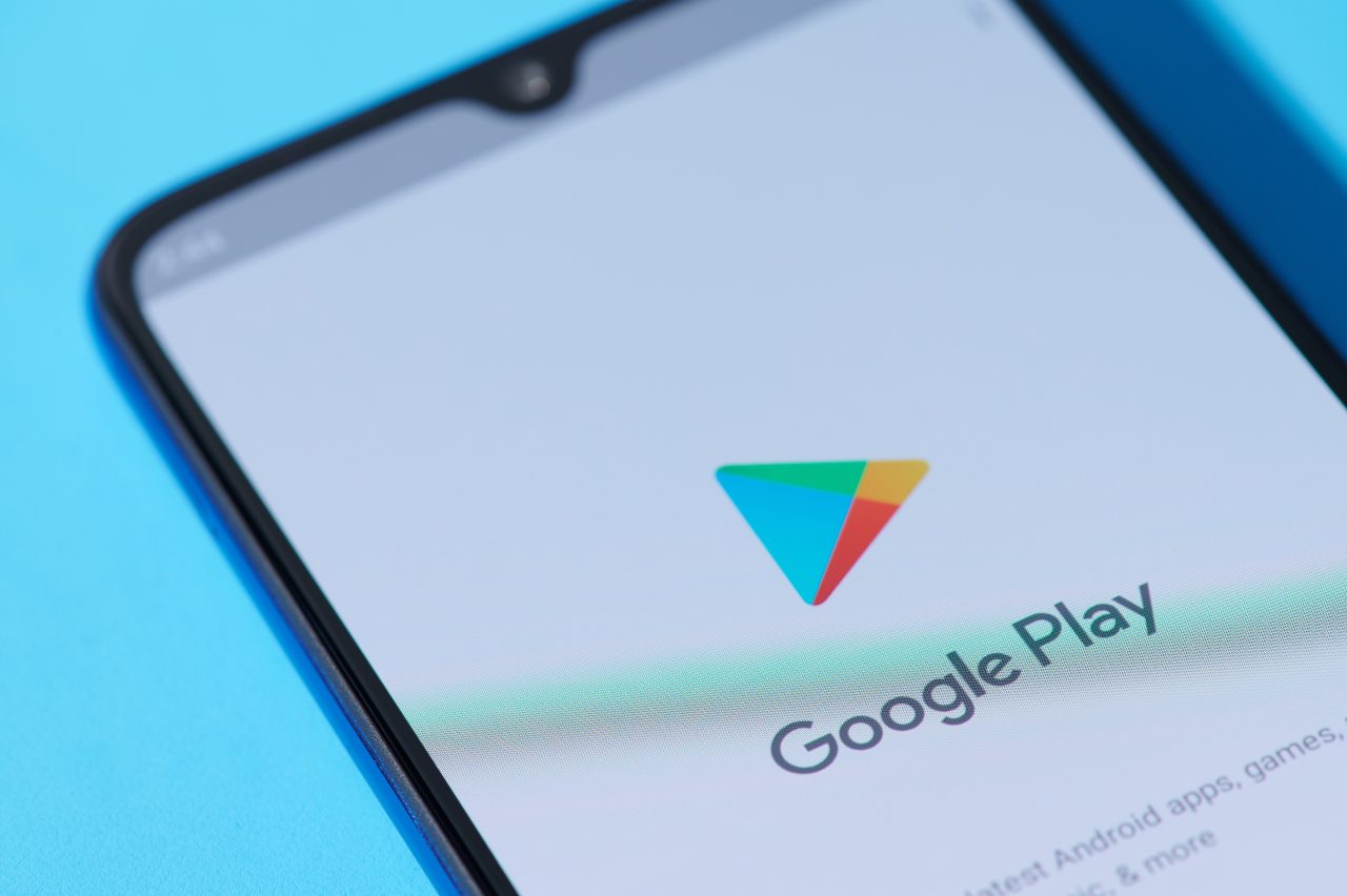 Google Play, nuove etichette in arrivo (Adobe Stock)