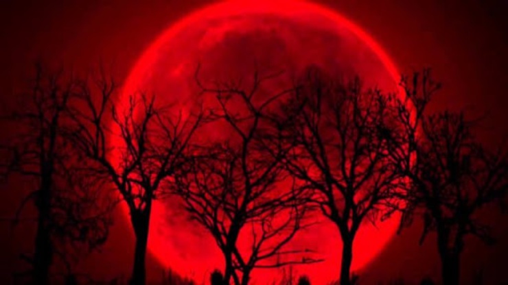 Superluna di Sangue ed eclissi totale (Foto Blueplanethearth)