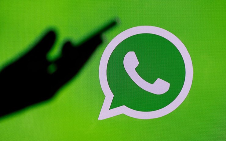 WhatsApp e il tasto revisione (Foto Skytg24)