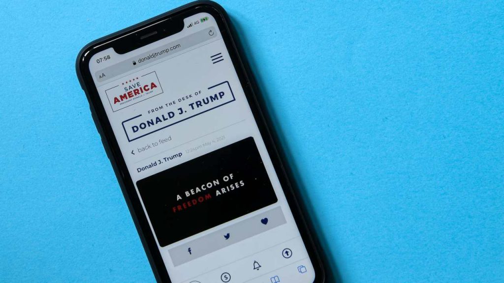 Trump La versione mobile di From the desk of Donald Trump