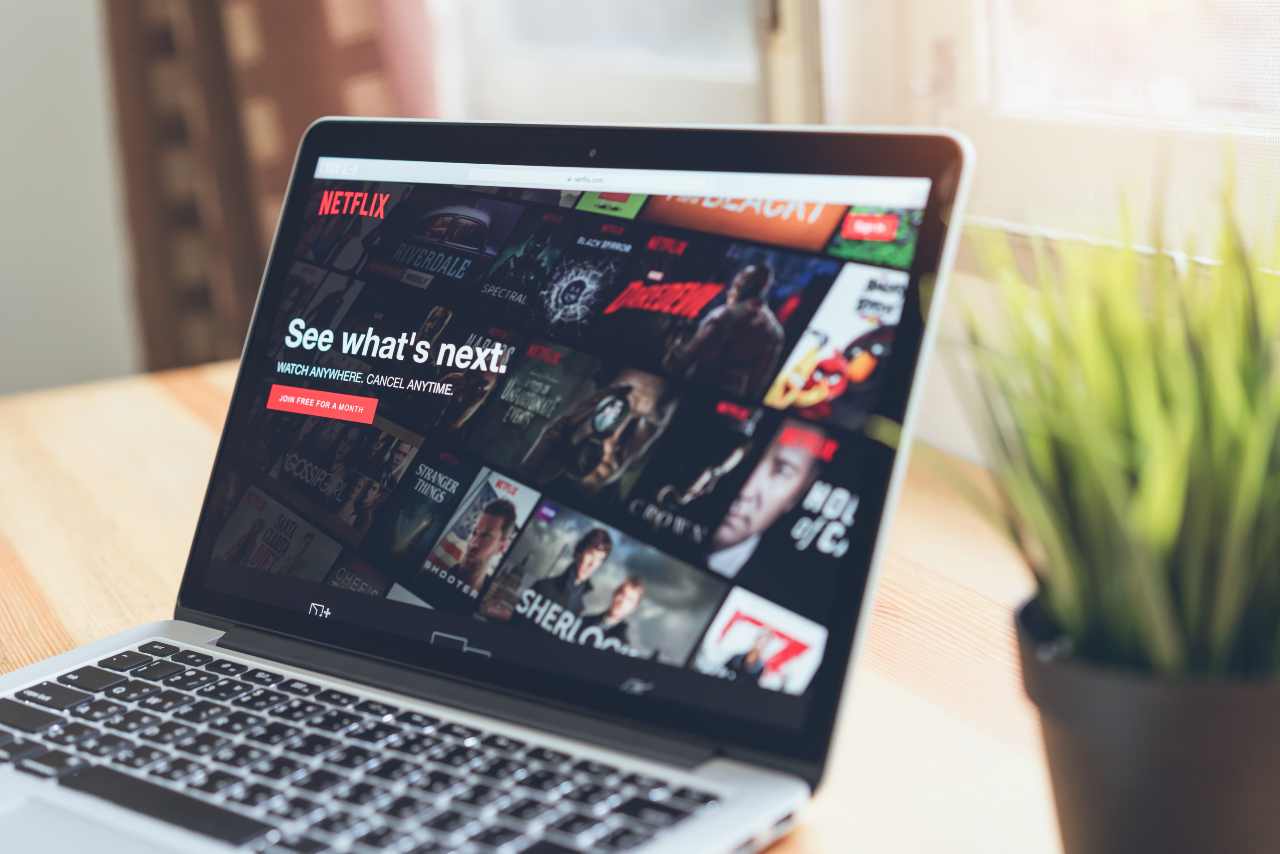 Netflix, un "truchetto" pratico (Adobe Stock)