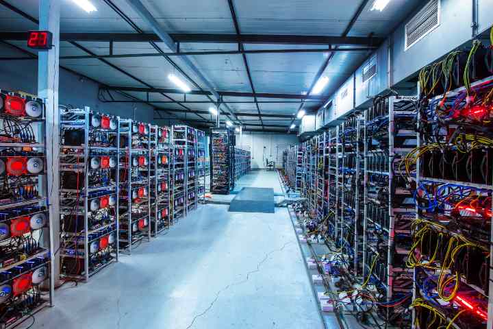 Mining Farm