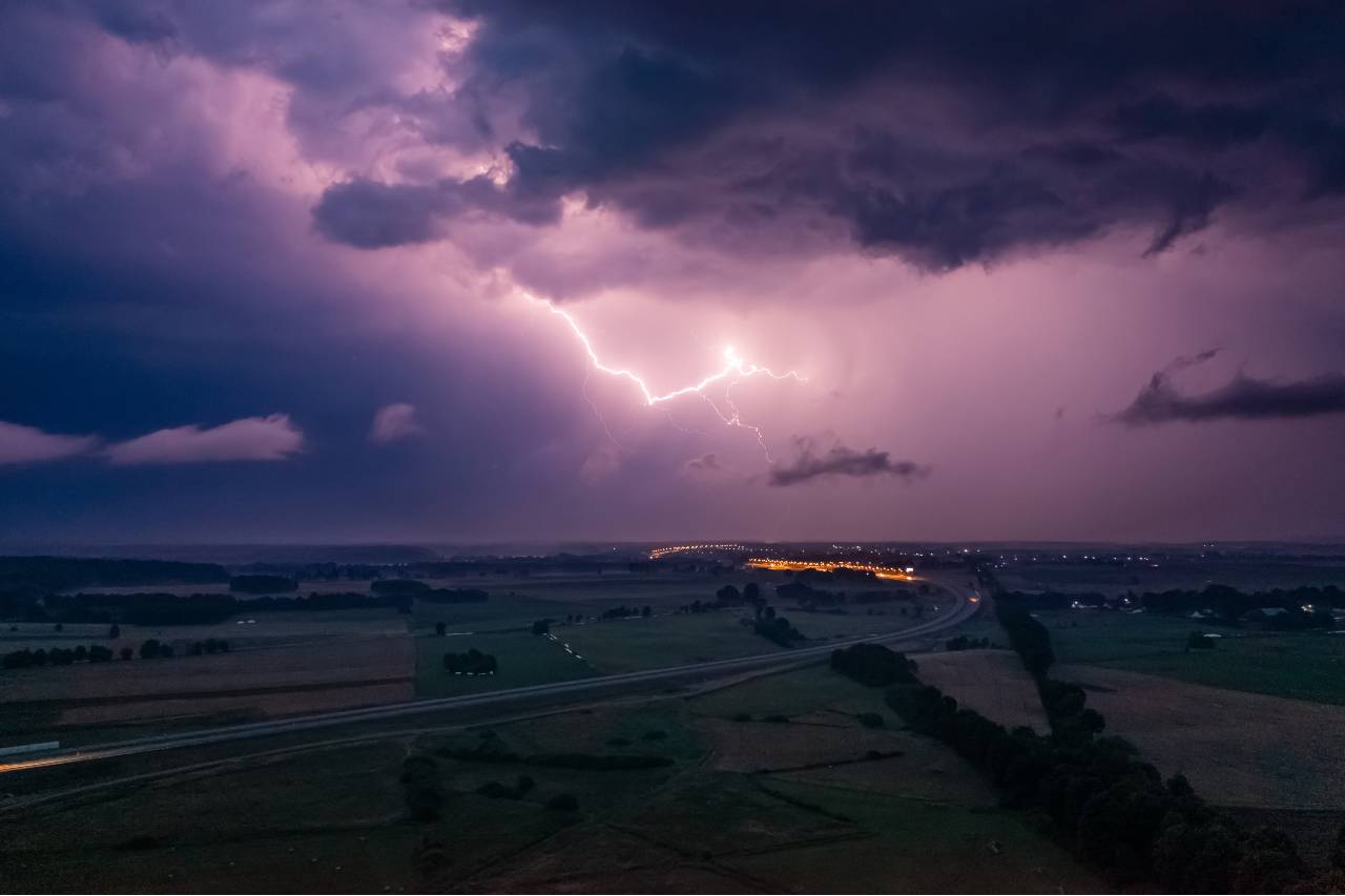 Cloud seeding (Adobe Stock)