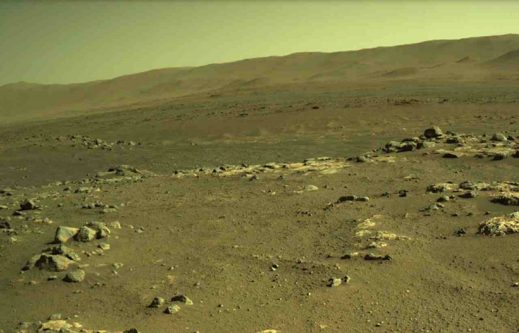 Le foto spettacolari scattate su Marte dal drone Ingenuity (Nasa)