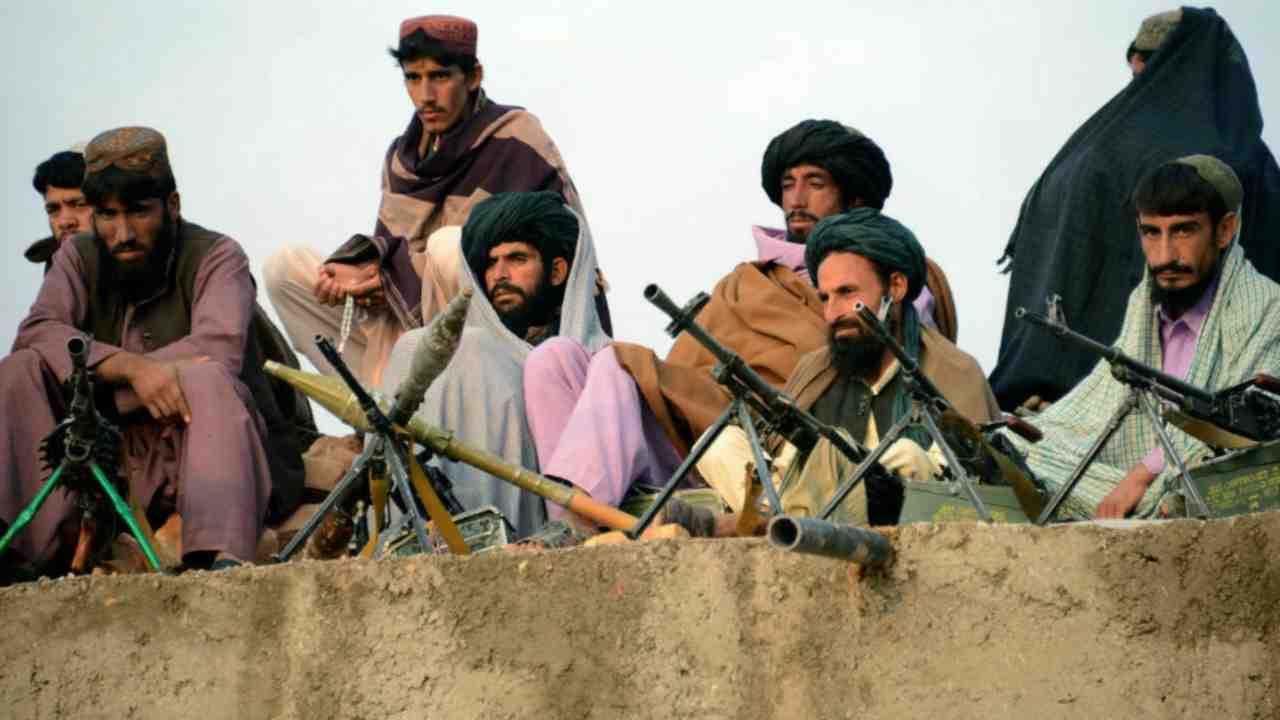 Talebani armati