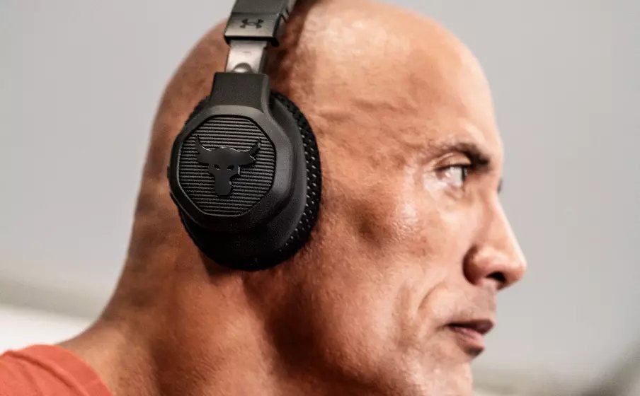 The Rock, un po' wrestler un po' attore (JBL)