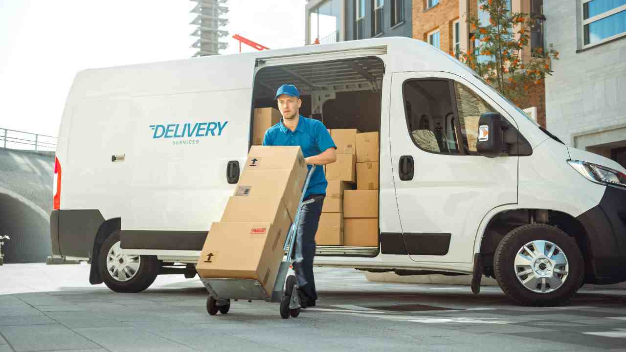 Delivery Truck (Adobe Stock)