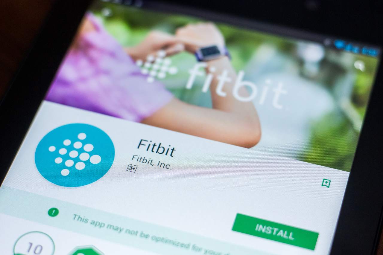 FitBit (Adobe Stock)