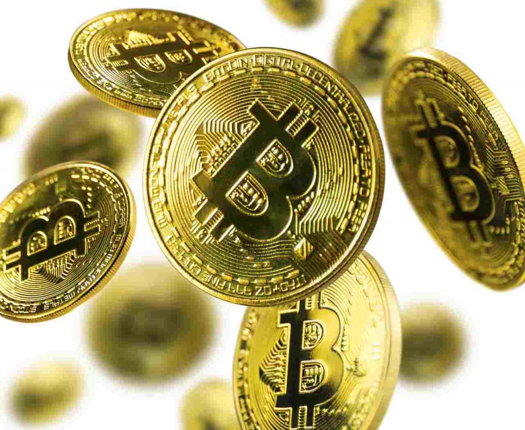 Bitcoin, la moneta digitale più conosciuta nel mondo delle criptovalute (Adobe Stock)