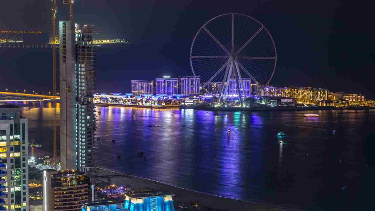 Ain Dubai, vista notturna (Adobe Stock)