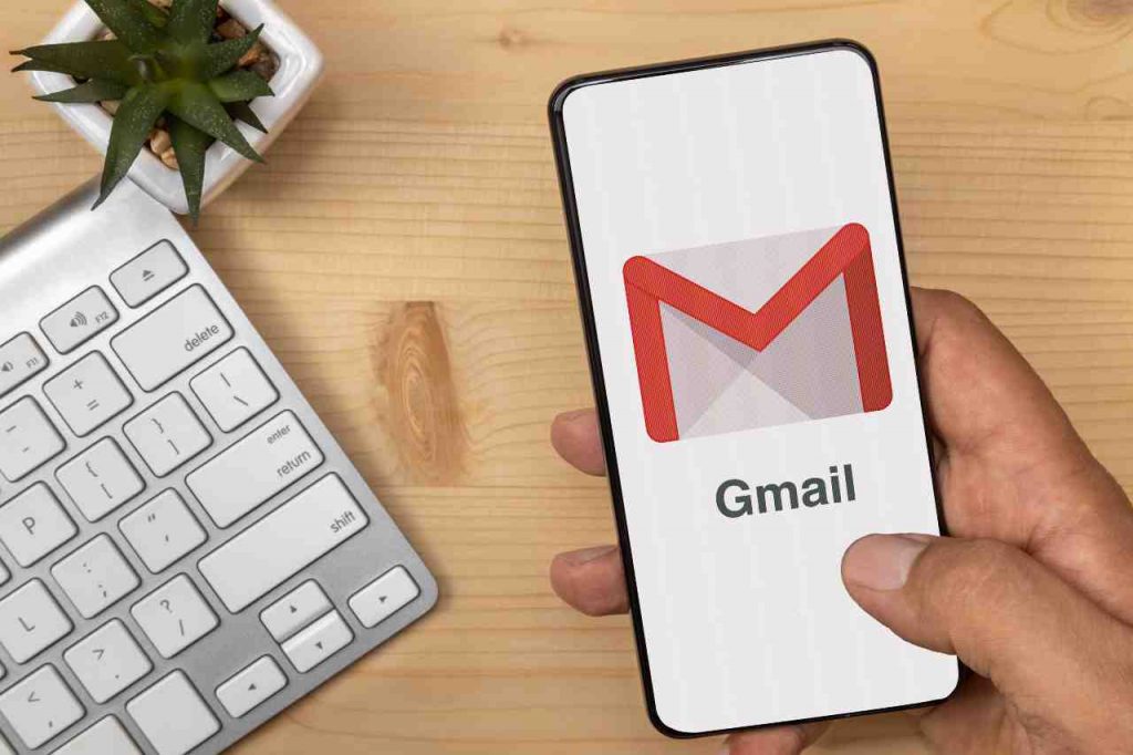 Gmail mobile (Adobe Stock)