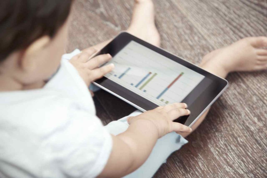 I migliori tablet per i nostri figli (Adobe Stock)