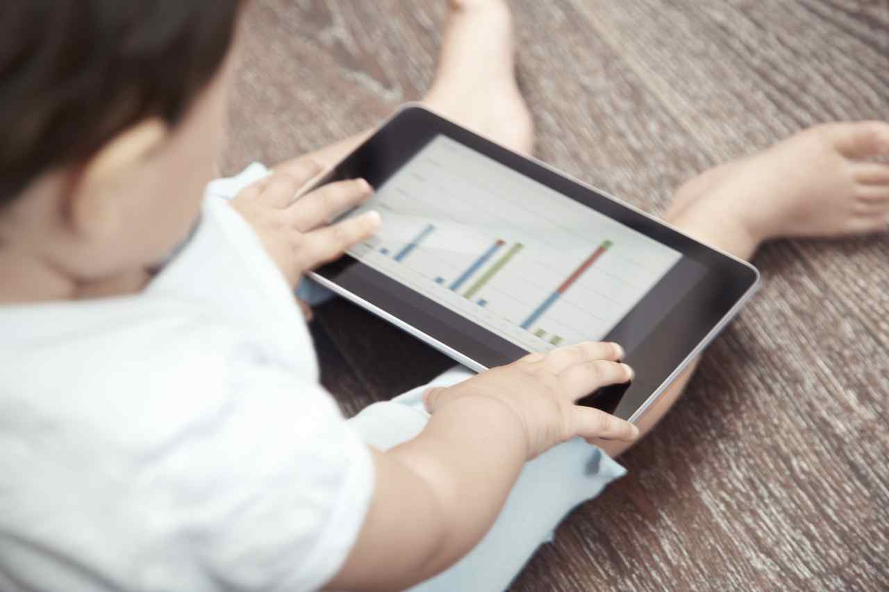 I migliori tablet per i nostri figli (Adobe Stock)