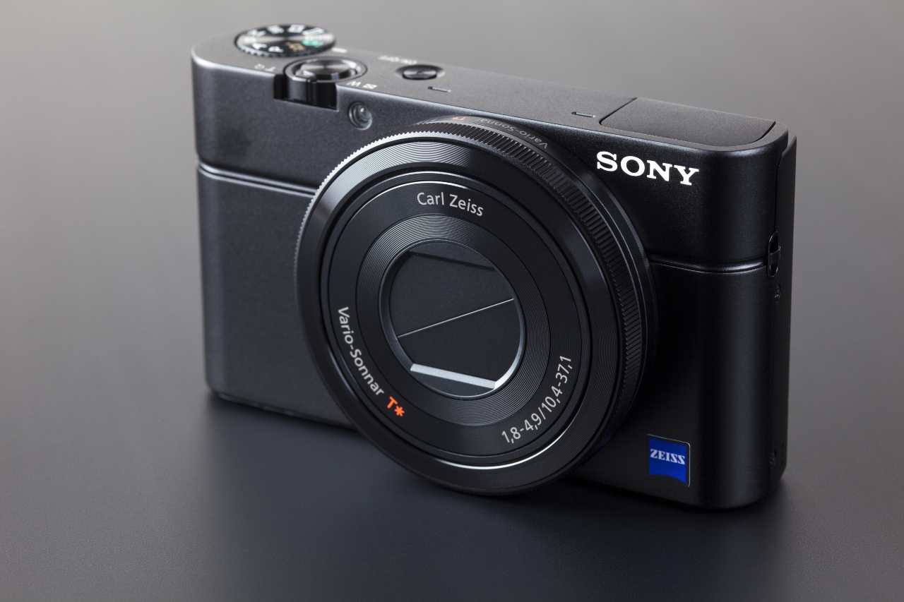 Sony offende la Cina con una fotocamera (Adobe Stock)