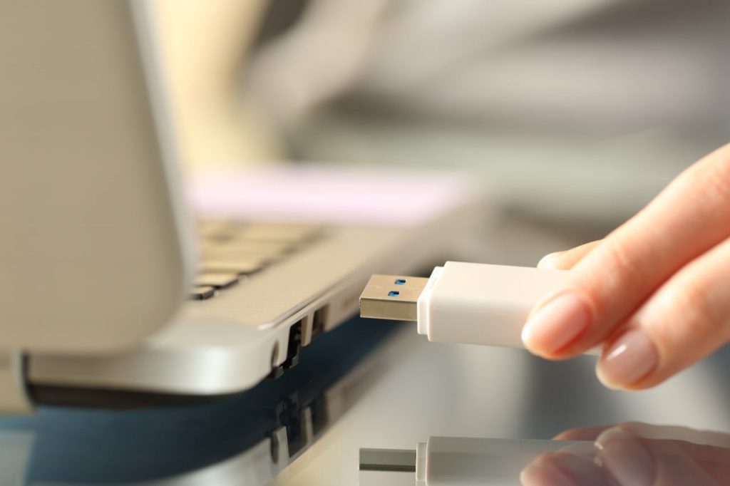 USB, acronimo di Universal Serial Bus, definisce le specifiche per i cavi (Adobe Stock)