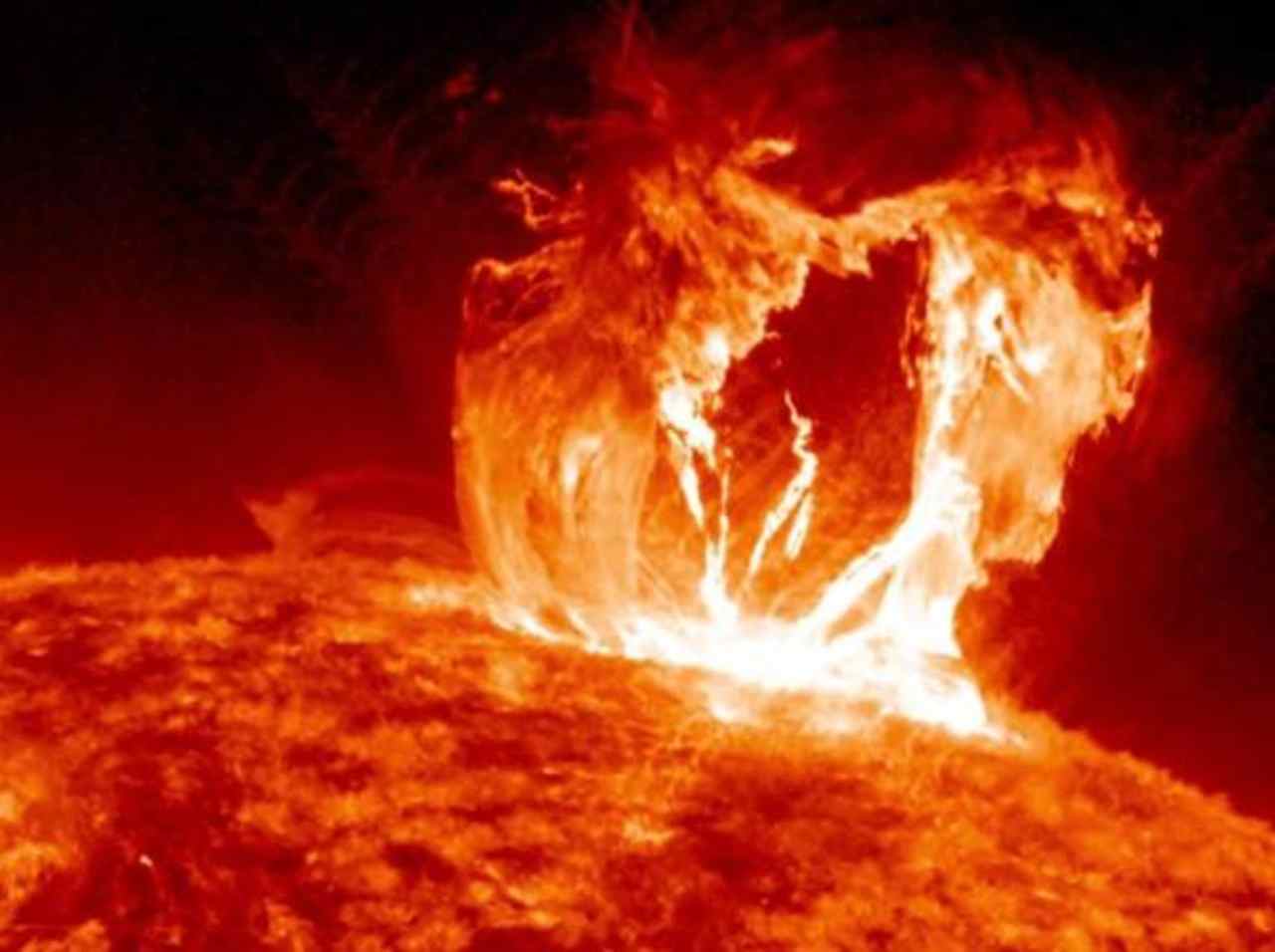 Esplosione solare (Foto Corriere.it)