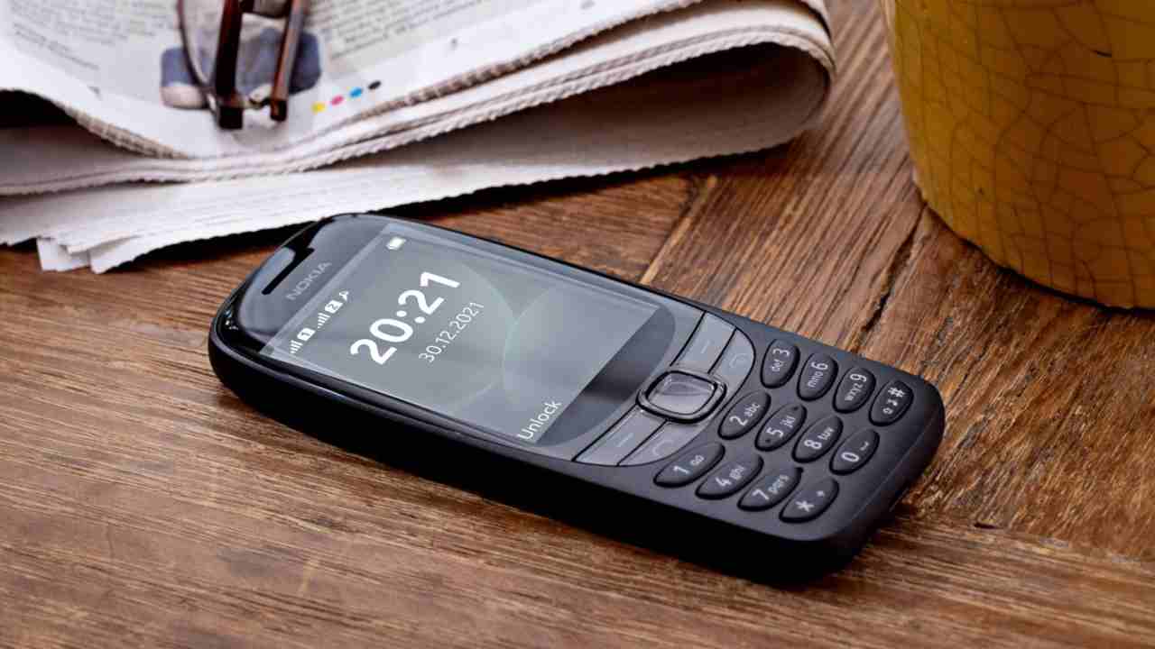 Nokia ripropone il suo 6310 (Foto Fanpage)