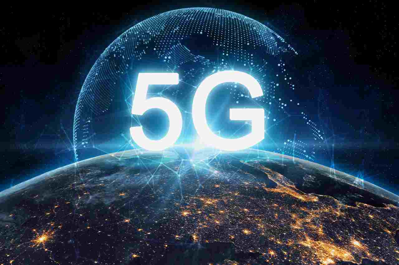 Vodafone e il San Raffaele sperimentano direttamente in corsia la reale potenza del 5G abbinata a dei software in realtà aumentata (Adobe Stock)