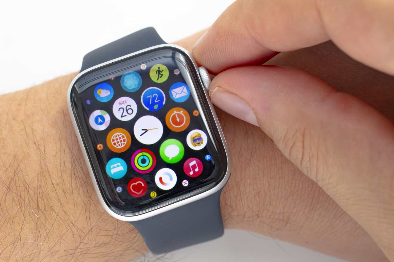 Apple Watch 6 (Adobe Stock)