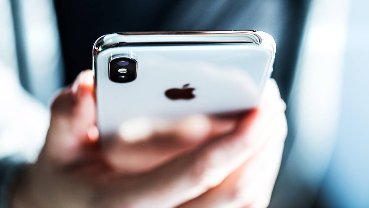 Vuoi sapere quanto è veloce la connessione del tuo iPhone? Con questo trucco lo scoprirai in un secondo