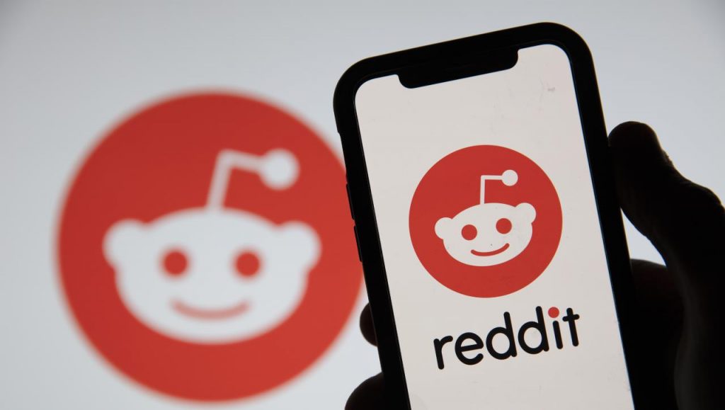 Wall Street attende il debutto di Reddit, social longevo e amatissimo