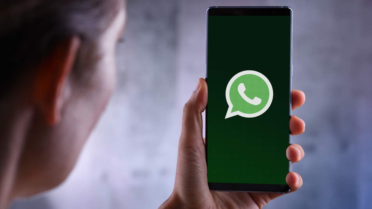 Se ricevi questo terribile messaggio WhatsApp rischi di dover cambiare cellulare: ecco cosa ti accade