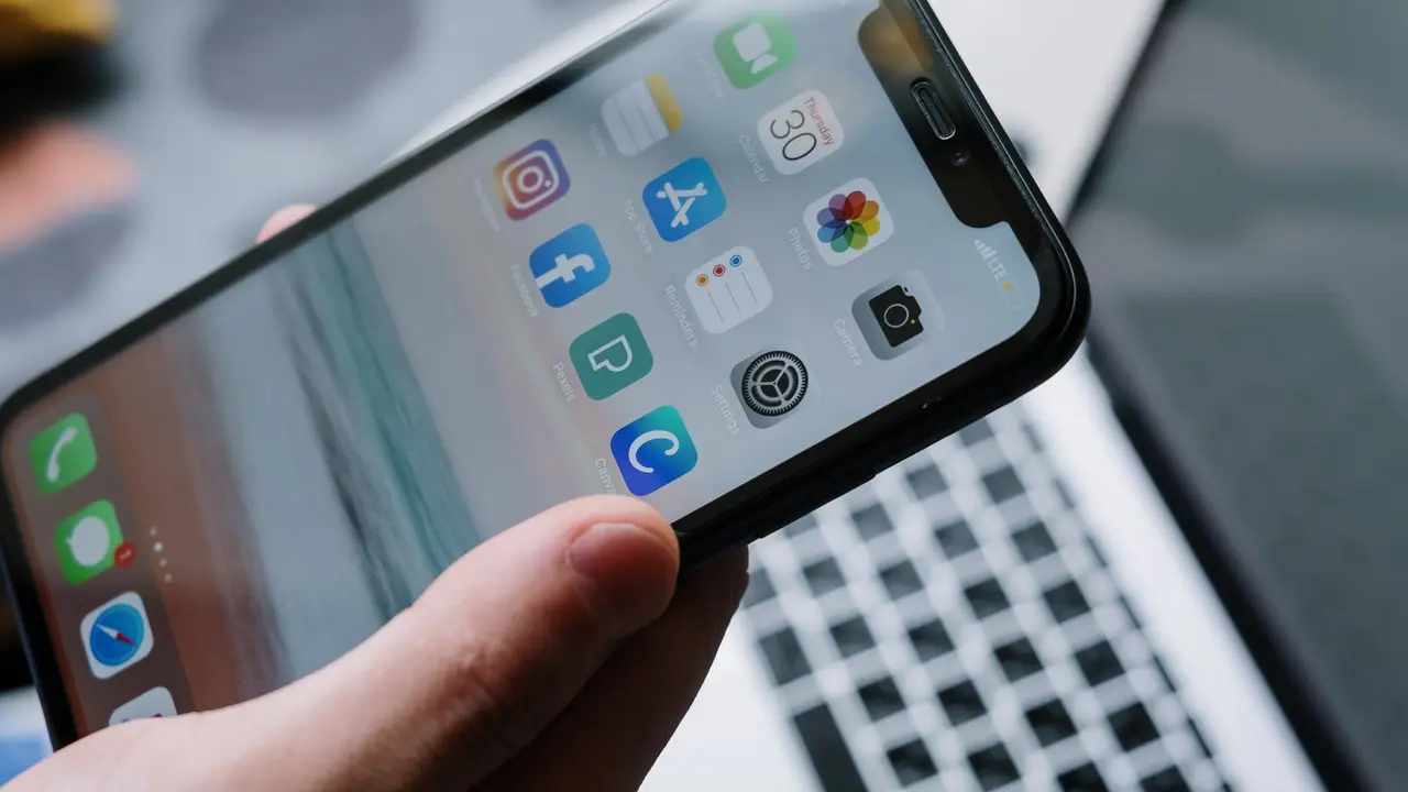 Nel World Trade Center 7 si entrerà senza chiavi o badge: basterà Apple Wallet su iPhone e Watch