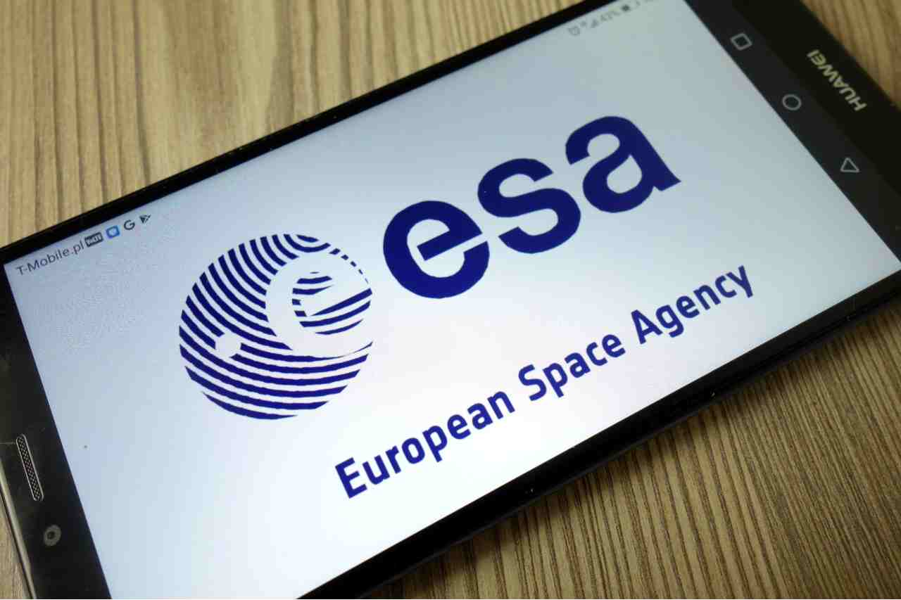 ESA European Space Agency 20220308 cmag