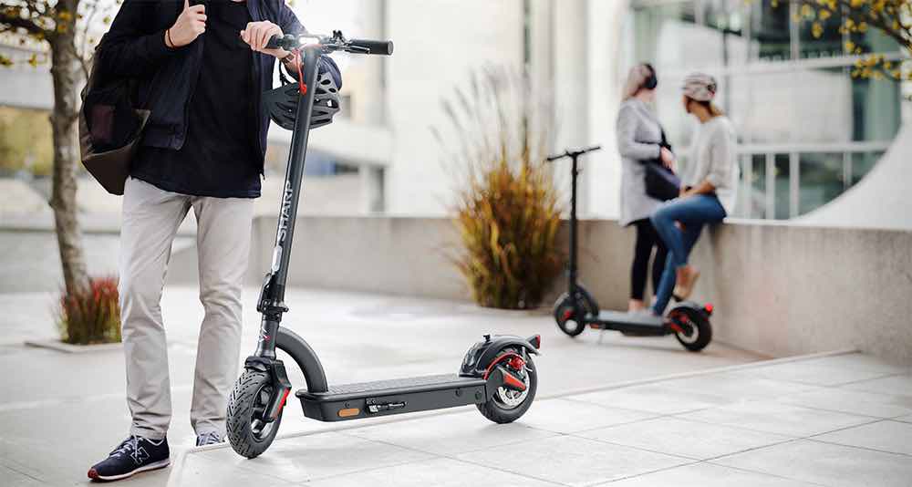 Sharp si butta nel mondo della mobilità elettrica - 280322 www.computermagazine.it