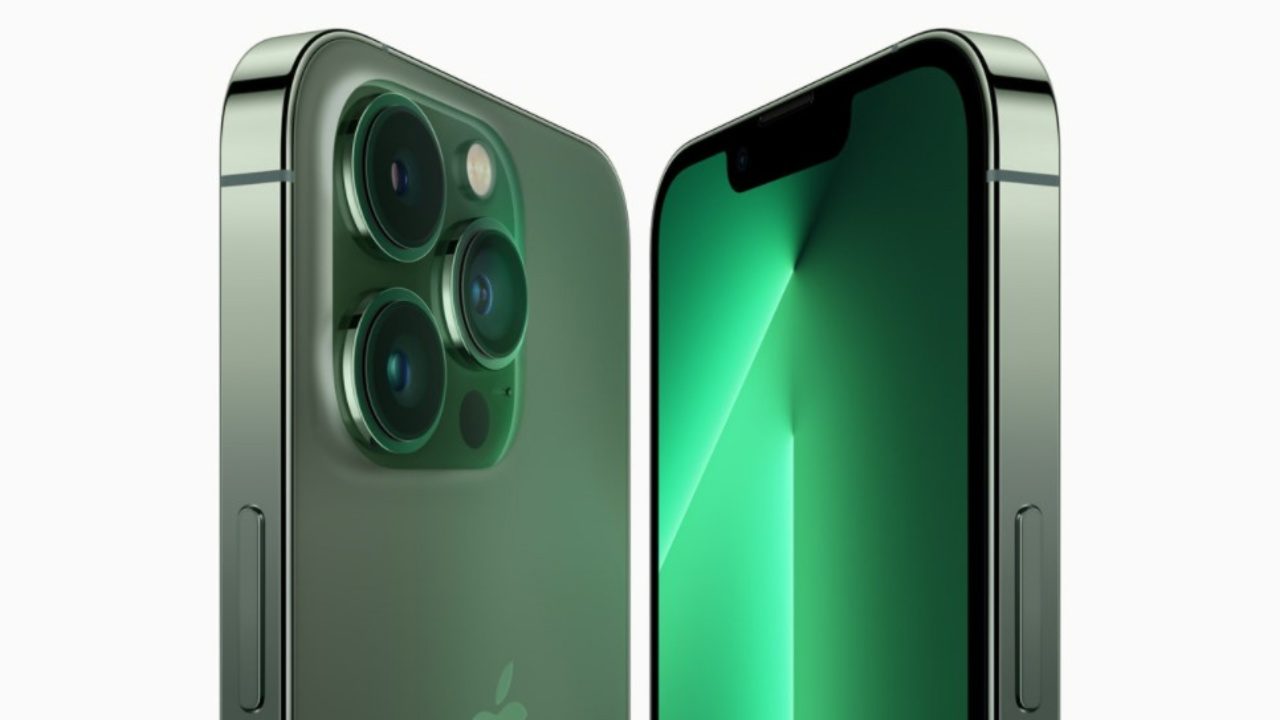 iPhone 13 verde, 14/3/2022 - Computermagazine.it