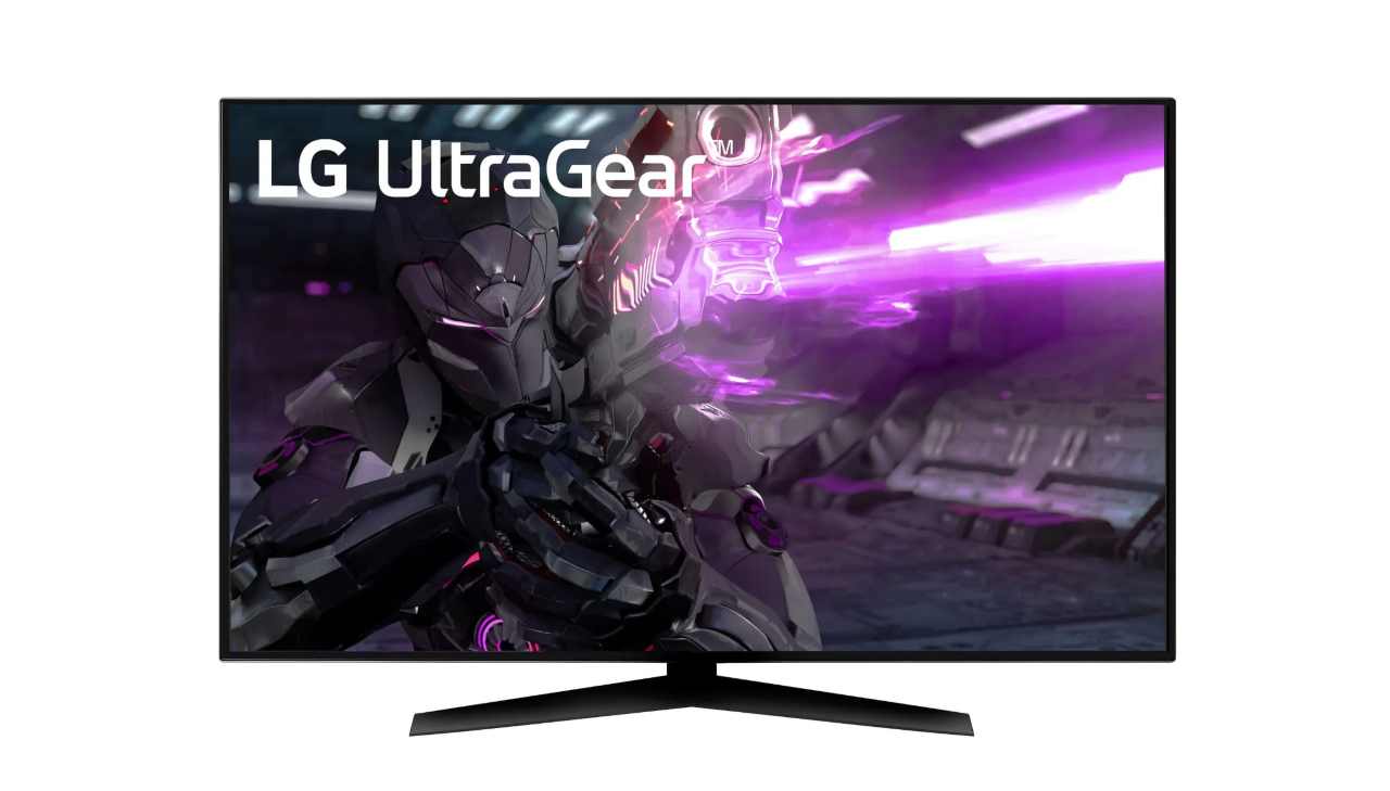 LG esagera pensando ai gamer: 48" per immergersi totalmente