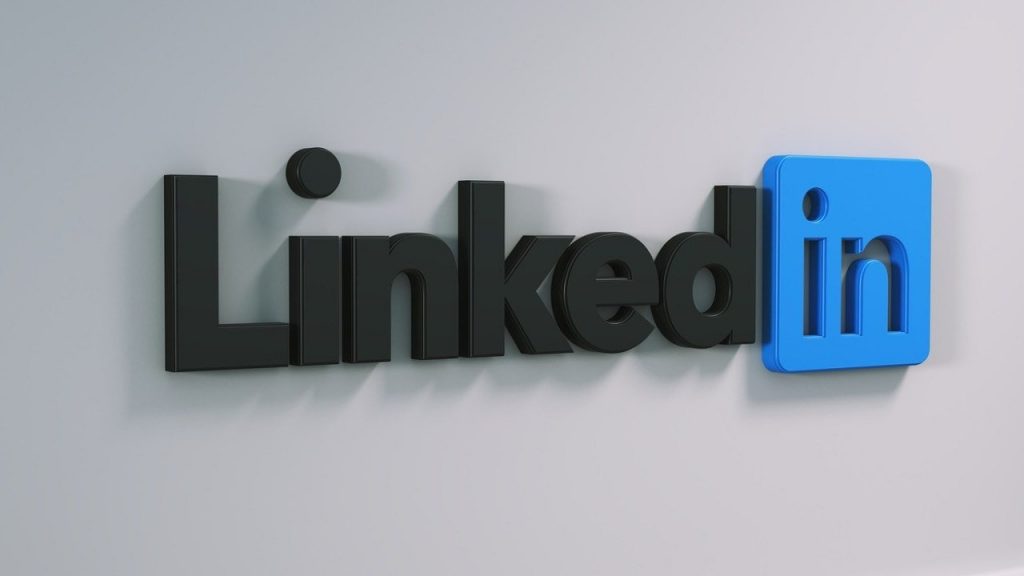 LinkedIn in Incognito ComputerMagazine.it 26 Aprile 2022