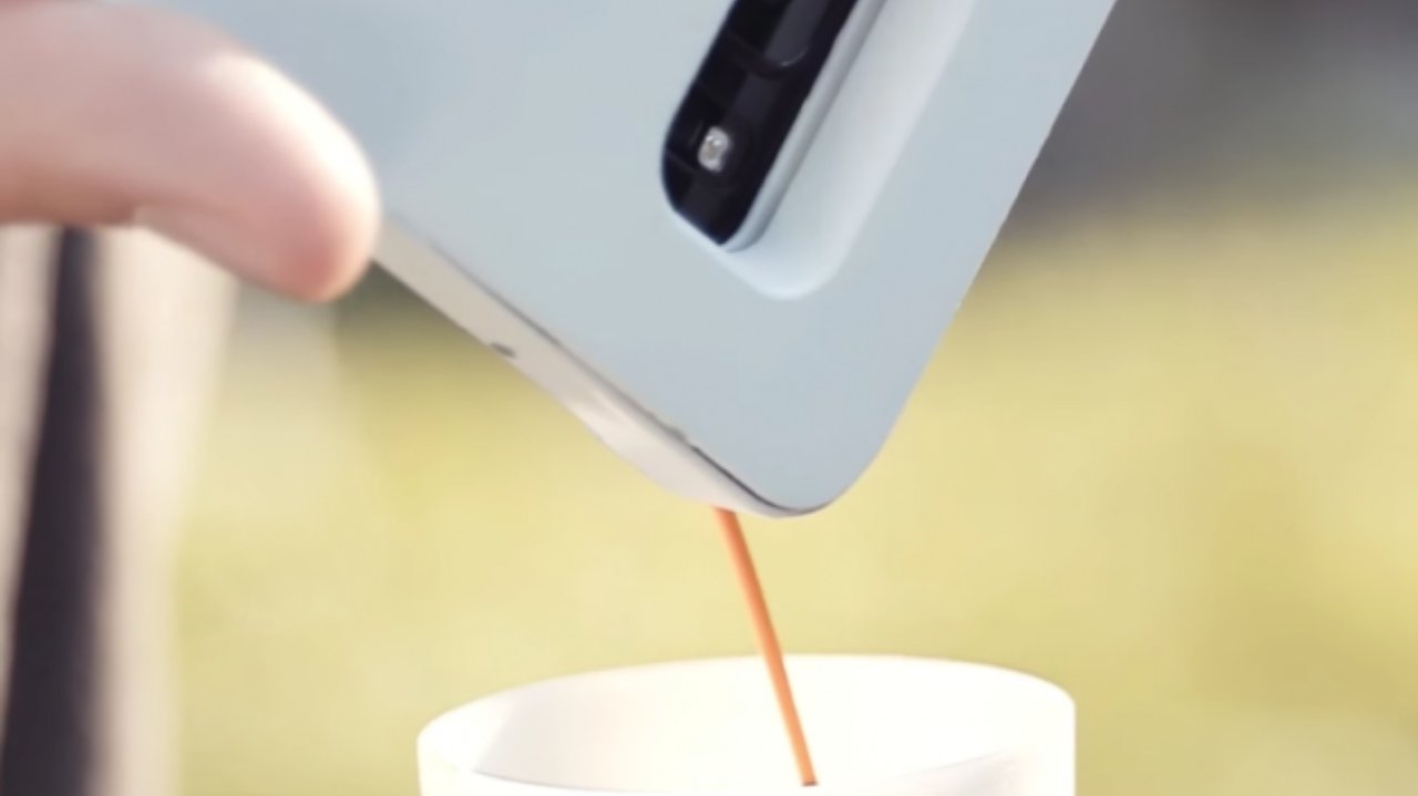 Sembra incredibile ma è vero: ora lo smartphone ci fa pure il caffè